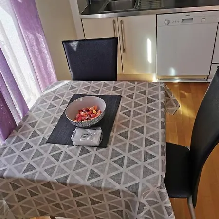 Nice 1-Bedroom Apartment In Heart Of The City Stavanger Eksteriør billede