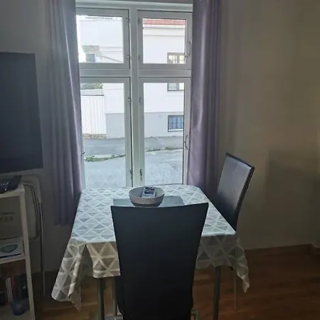 Nice 1-Bedroom Apartment In Heart Of The City Stavanger Eksteriør billede