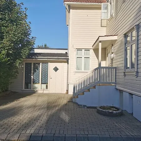 Nice 1-Bedroom Apartment In Heart Of The City Stavanger Eksteriør billede