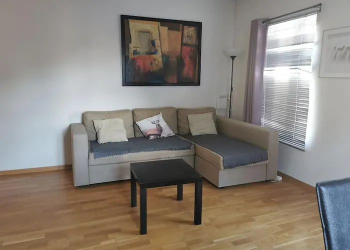 Nice 1-Bedroom Apartment In Heart Of The City